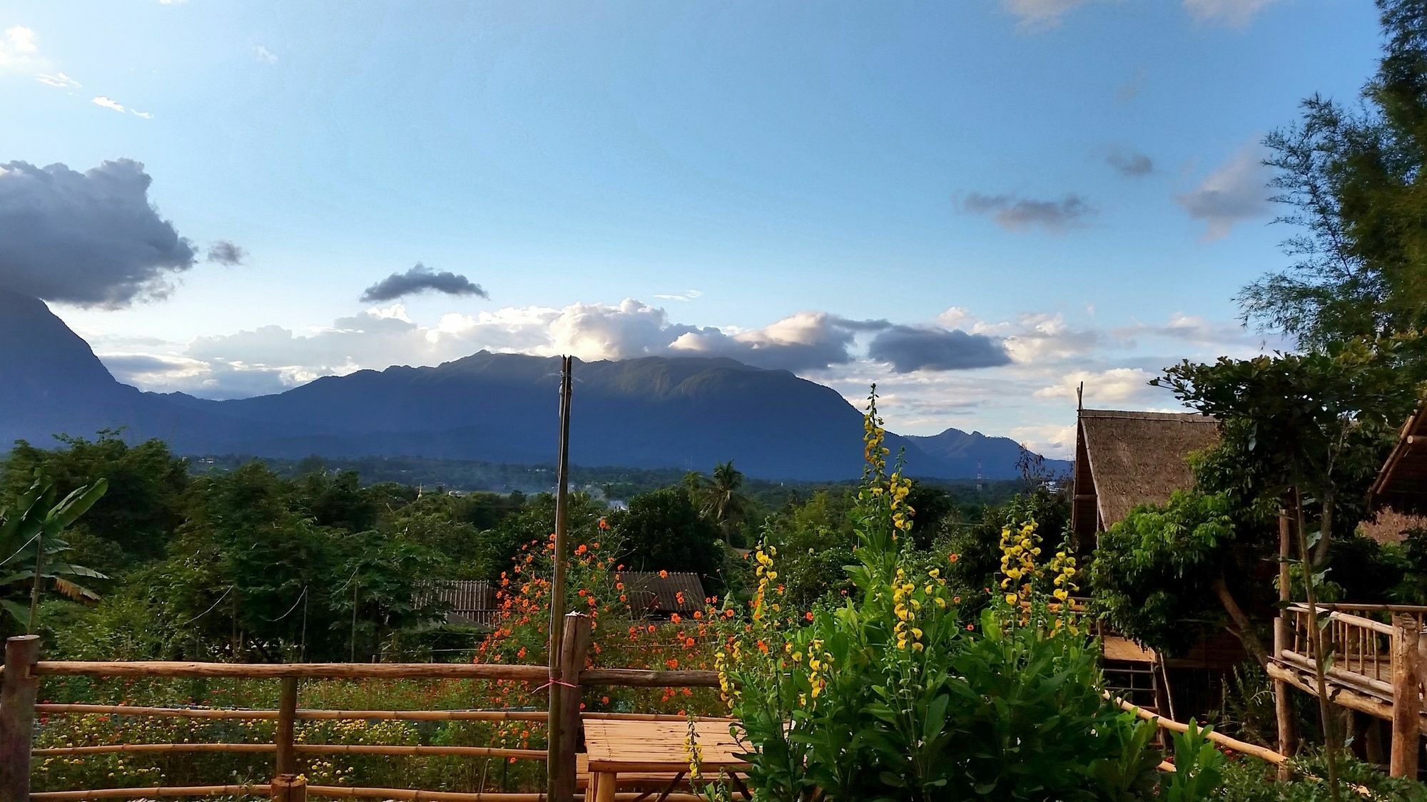 Baan Aingdoi Homestay, Чианг Дао Екстериор снимка