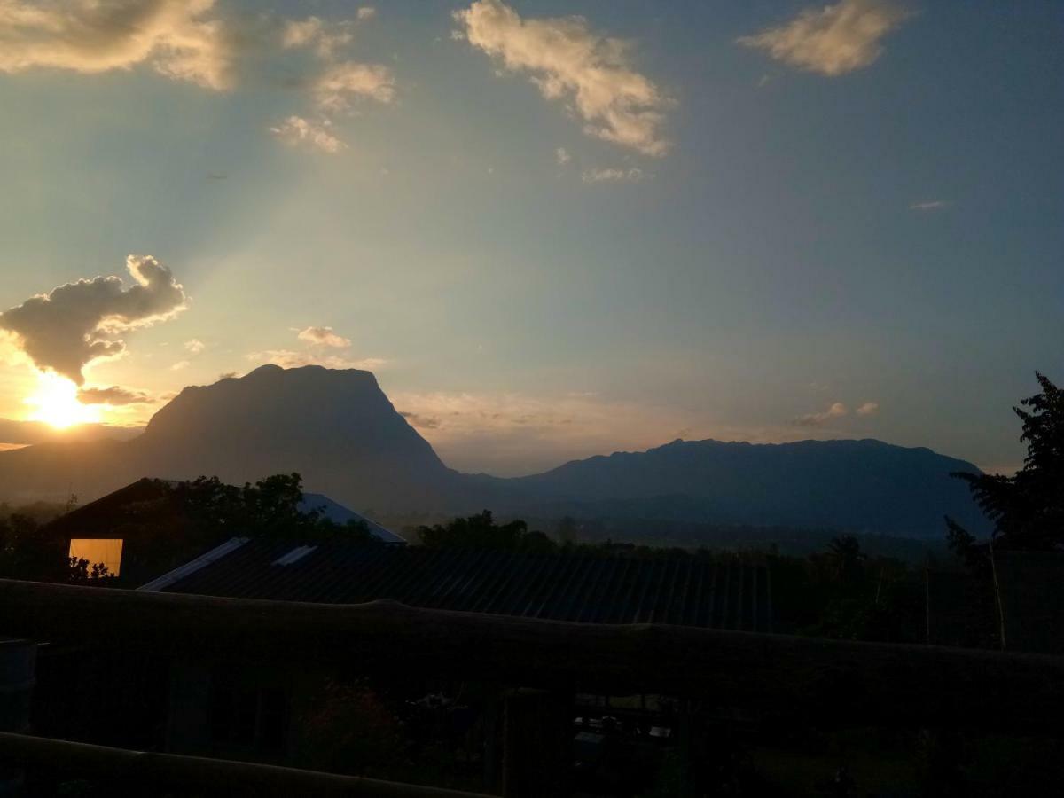 Baan Aingdoi Homestay, Чианг Дао Екстериор снимка